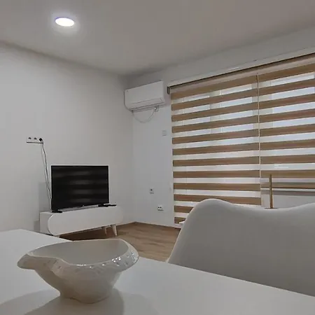 Apartment Centar By Vasvy *